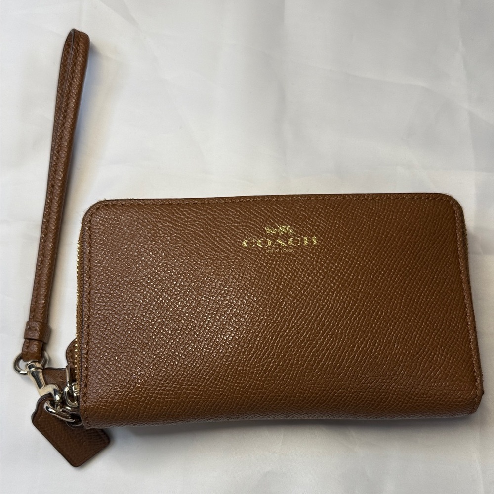 Coach Brown Leather Wristlet Doubled Zipper
